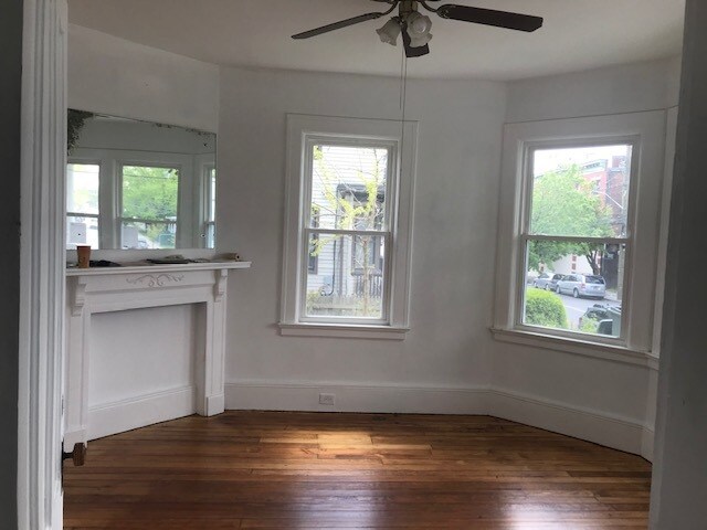 Living Room - 37 Poningo St