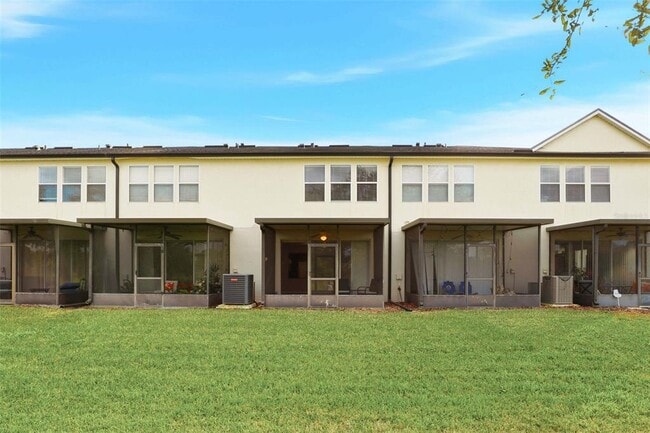 Building Photo - 6235 Goethe St