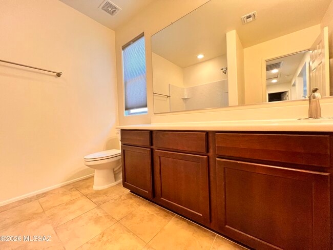Building Photo - 12992 Westminster Dr