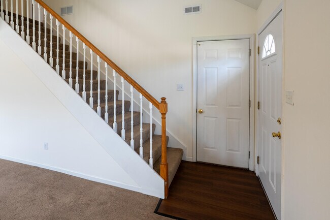 Building Photo - 5003 Roscoe Rdg