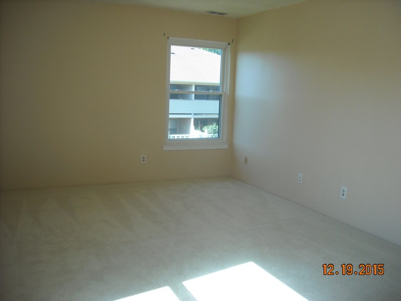 Building Photo - 19570 Northridge Dr
