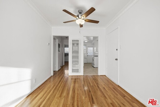 Building Photo - 5324 Vantage Ave