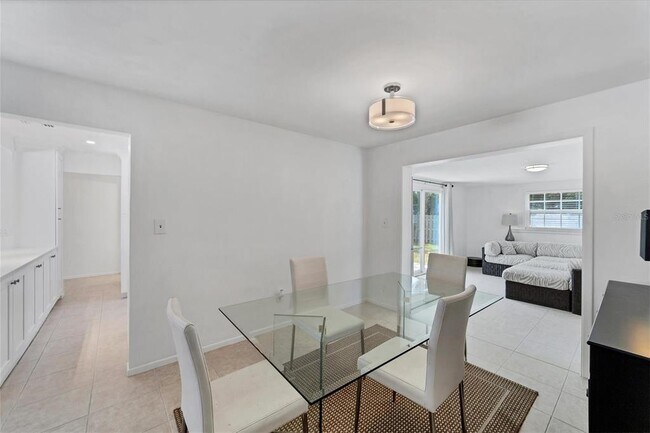 Building Photo - 2738 Tangelo Dr