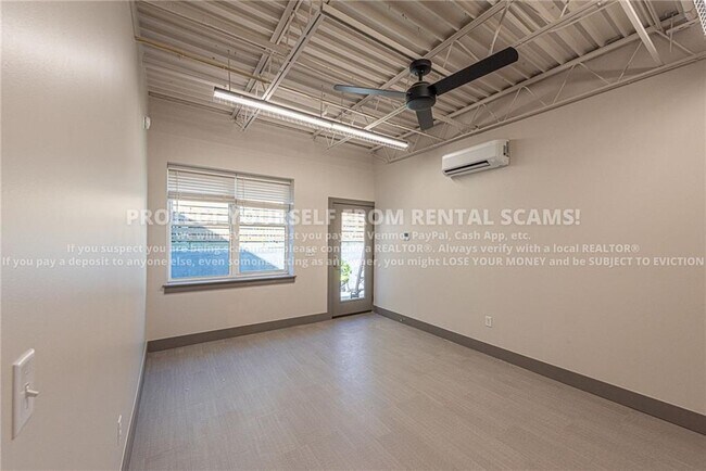 Building Photo - 315 Eureka Aly