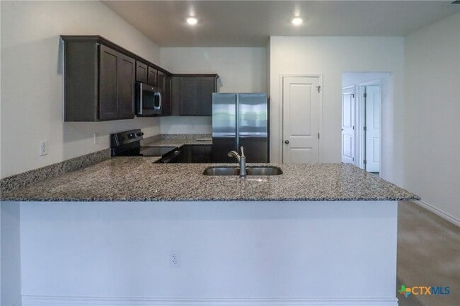 Building Photo - 1230 Lehmann Dr
