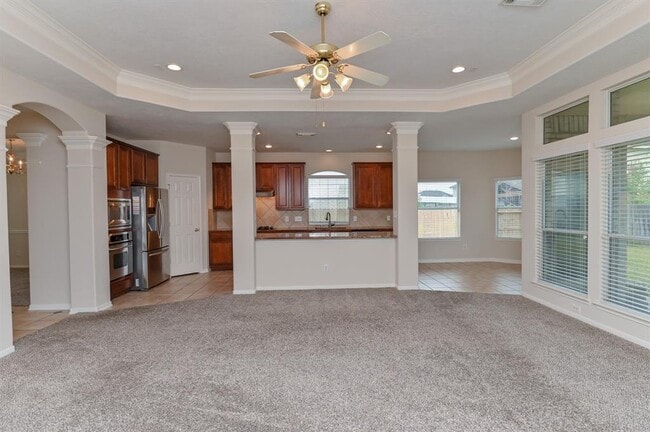 Building Photo - 211 Elana Ln