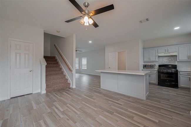 Building Photo - 6623 Arabella St