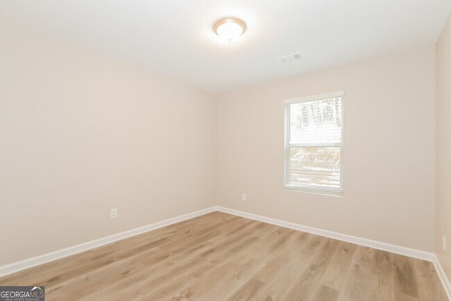 Building Photo - 155 Rockingham Dr