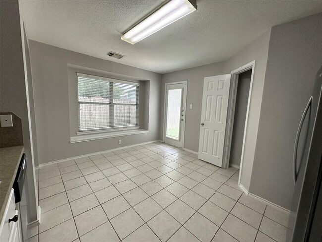 Building Photo - 18215 Temple Hill Ln