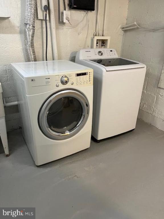 Building Photo - 7032 Token Valley Rd