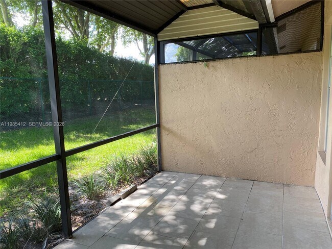 Building Photo - 18595 Egret Way