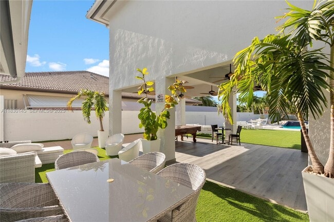 Building Photo - 13815 SW 38th St