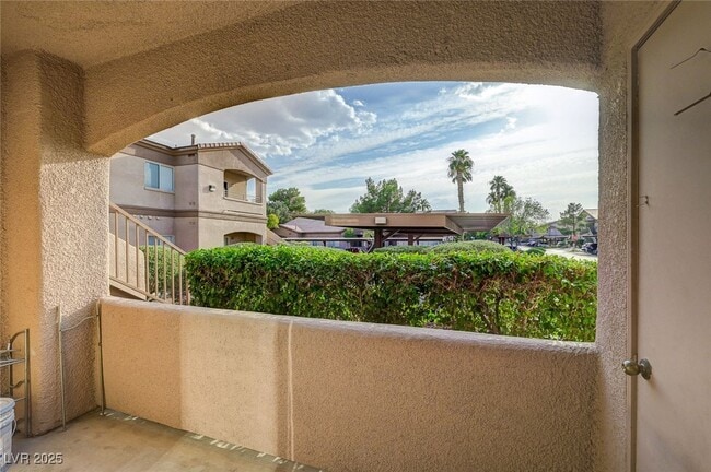 Building Photo - 5751 E Hacienda Ave