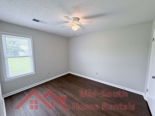 Building Photo - 7328 Hillshire Dr