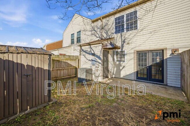 Building Photo - 705 Mill Landing Rd