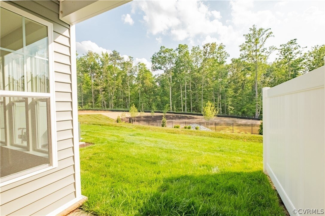 Building Photo - 18433 Palisades Ct