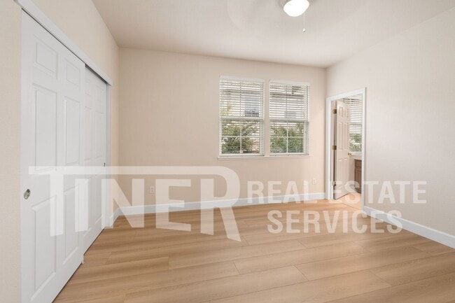 Building Photo - 1011 Boardwalk Way