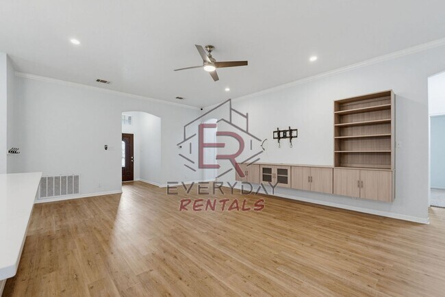 Building Photo - Beautifully renovated 5 Bedroom Home in Harker Heights!
