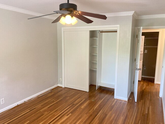 Building Photo - HISTORIC WAVERLY One Bedroom One Bath Condo