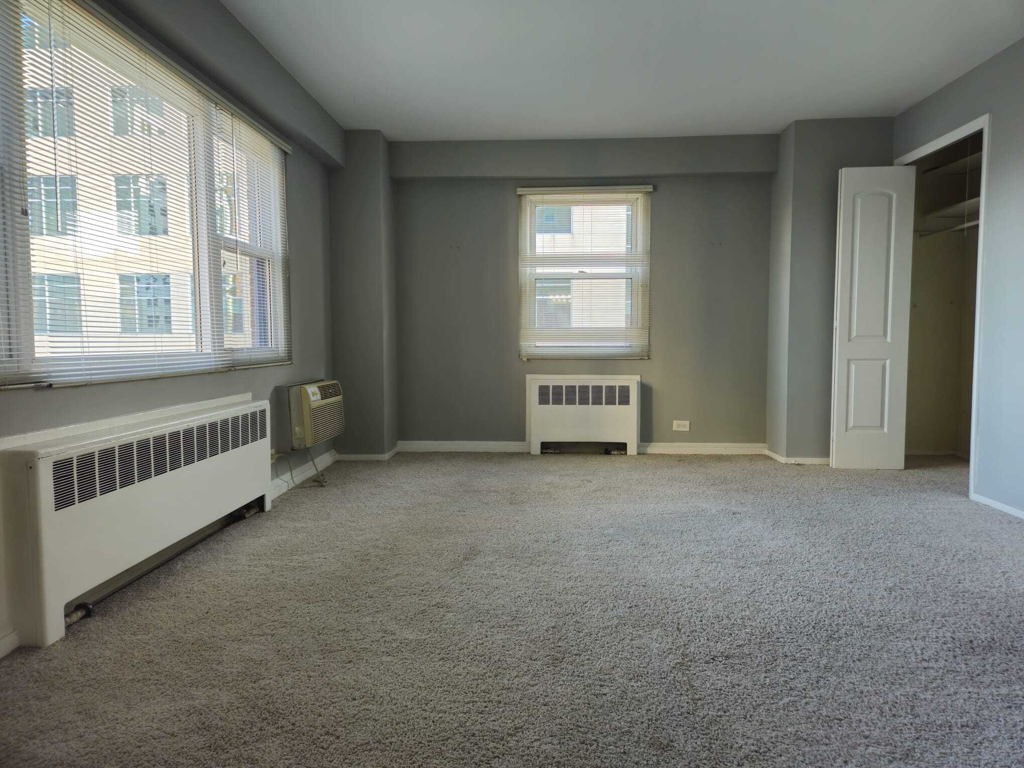 Bedroom#2 - 2909 N Sheridan Rd