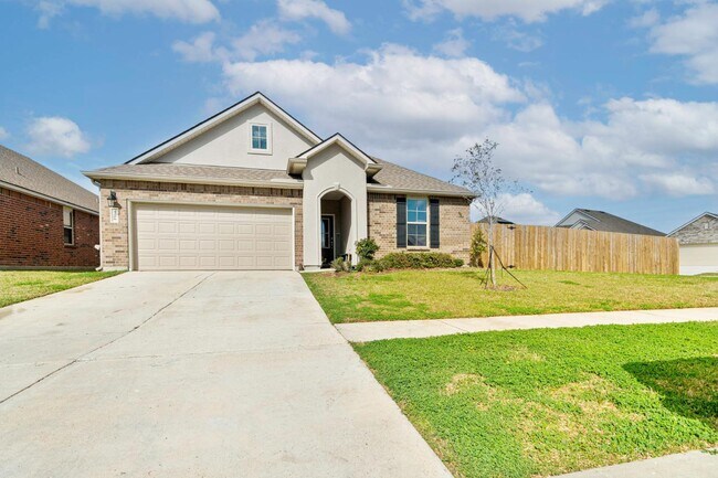 Building Photo - 5206 Summer Pecan Rd