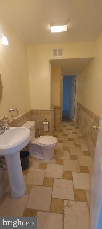 Building Photo - 5001 Old Bartholows Rd