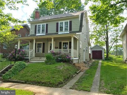 Primary Photo - 237 Parkway St