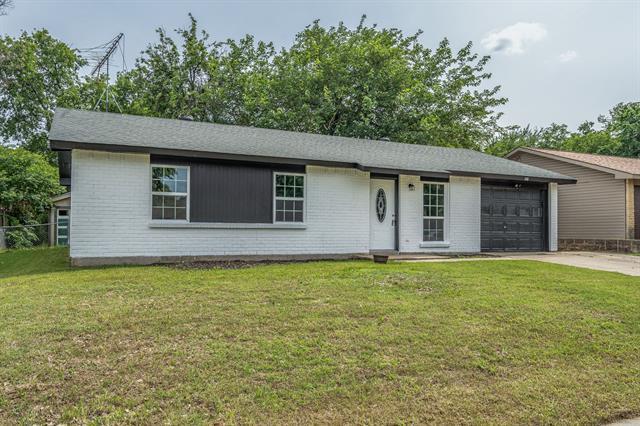 Building Photo - 930 Briarwood Dr