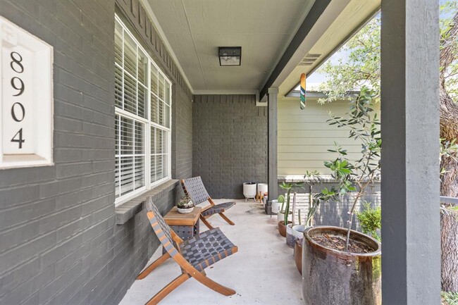 Building Photo - 8904 Kimono Ridge Dr