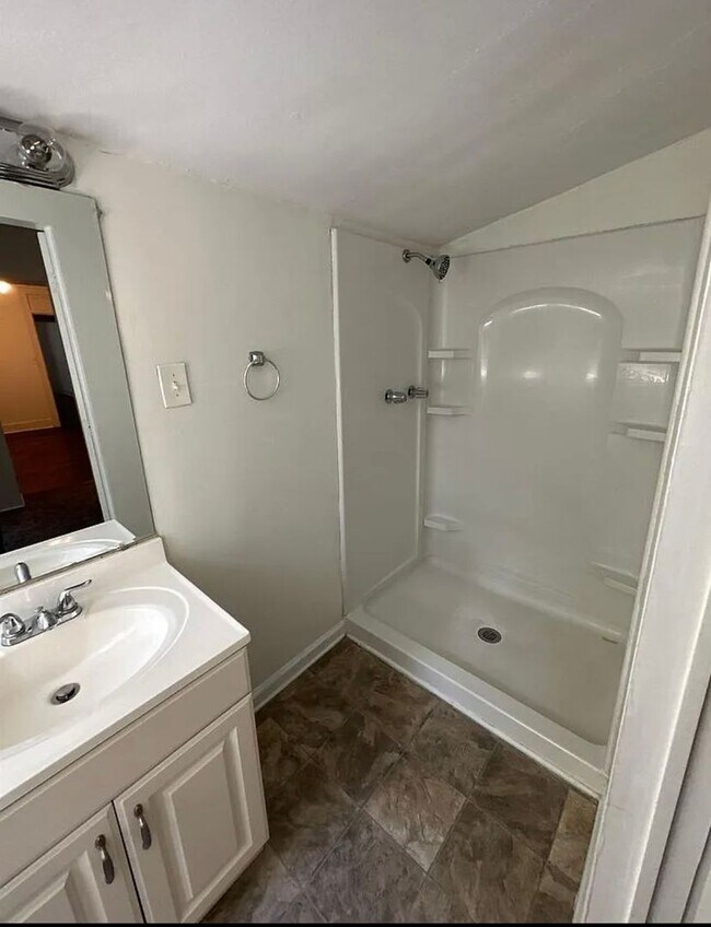 Building Photo - 3 Bed, 2 Bath Home Near Downtown Columbia!
