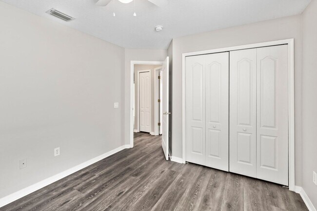 Building Photo - Great Home