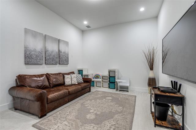 Building Photo - 3144 Sherlock Ln