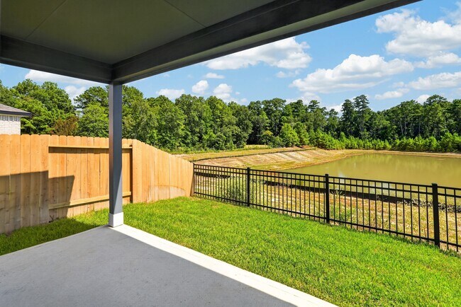 Building Photo - 7762 Bergamot Cir