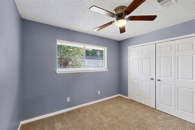 Building Photo - 1902 N Irving Heights Dr