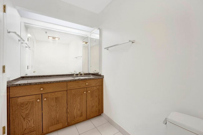 Building Photo - 680 N Lake Shore Dr