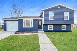 Building Photo - 700 Cherrymonte Dr