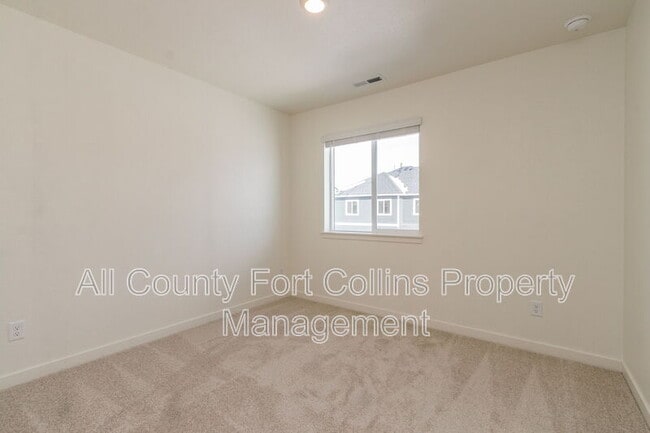 Building Photo - 1758 Knobby Pne Dr