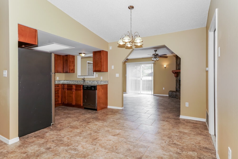 Building Photo - 1539 Lafayette Ave