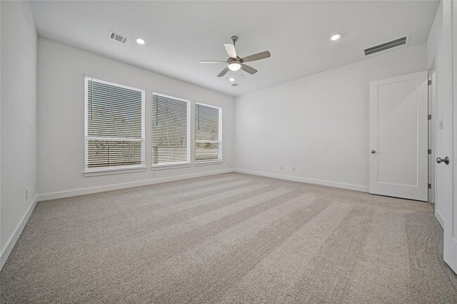 Building Photo - 91 Perennial Cyn Dr