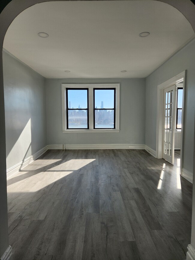 Building Photo - 883 JFK Blvd E