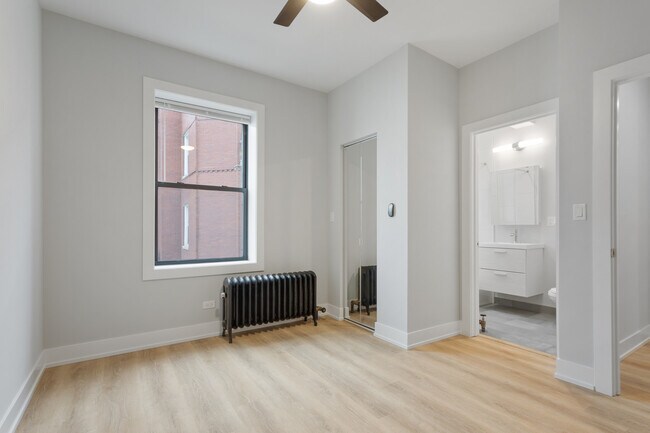 Building Photo - 1310 W Birchwood Ave