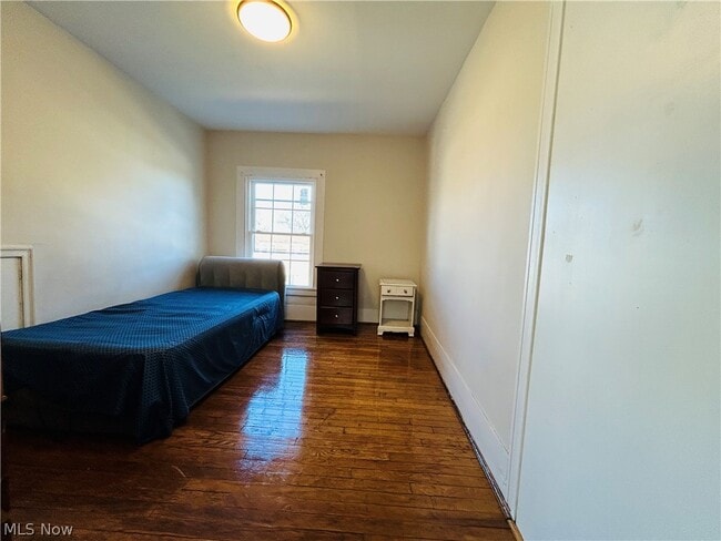 Building Photo - 1828 4th St