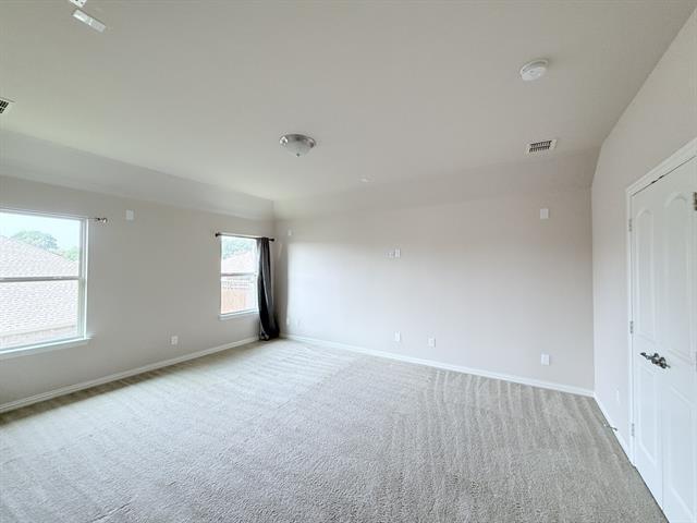Building Photo - 12571 Valley Spring Dr