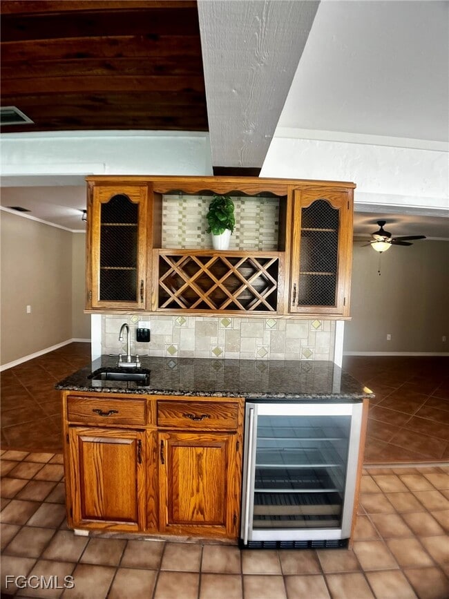 Building Photo - 1263 Caloosa Dr