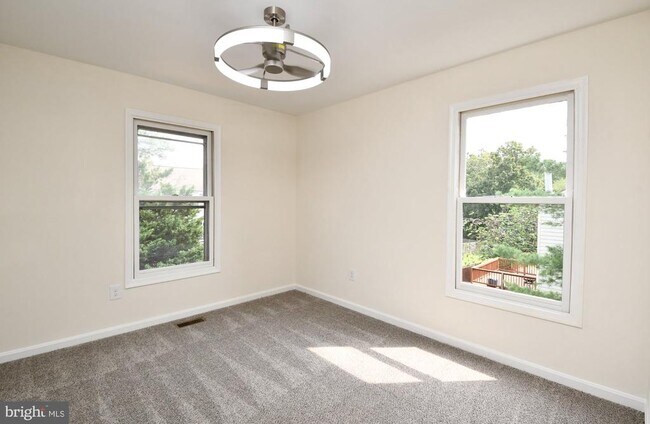 Building Photo - 10709 Gideon Ct