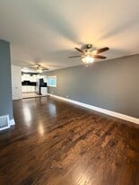 Building Photo - 23 Tremont Ave