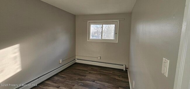 Building Photo - 333 Oak St