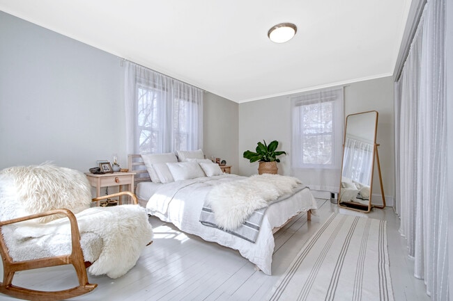 Bedroom one - 38 Ferry Ln E