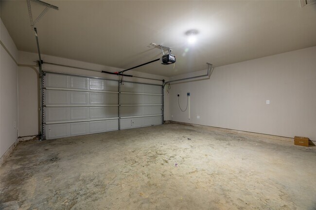 Building Photo - 15054 Paddock Point Ln