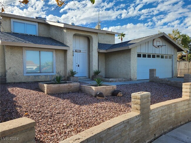 Building Photo - 3565 S Calmosa St